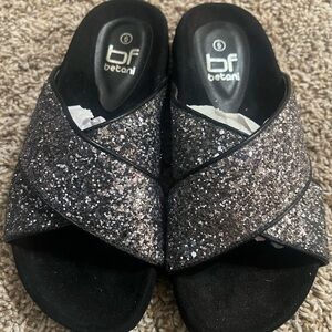 Betani Women's Glitter Slide Sandals - Black